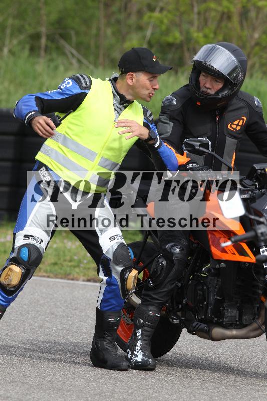 /Archiv-2025/10 23.04.2025 Cornu Master School ADR/rot-rouge/20